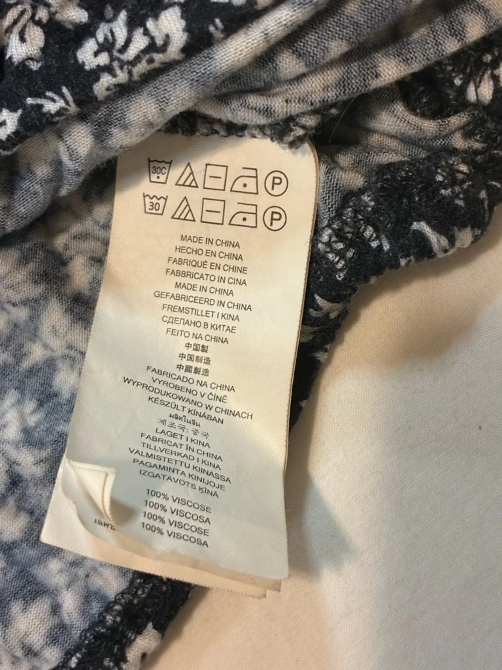 Michael Kors Dark Blue and White Floral Scoop Neck Blouse - Picture 4 of 5